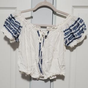 White and blue embroidered floral crop top size medium
